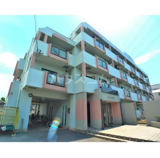 15/21 エントランス