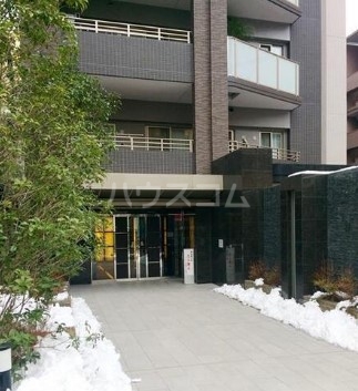 18/28 エントランス