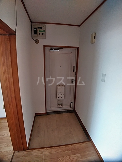 13/30 玄関