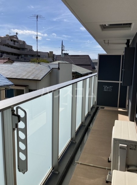19/30 バルコニー