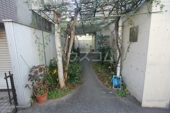 19/24 エントランス