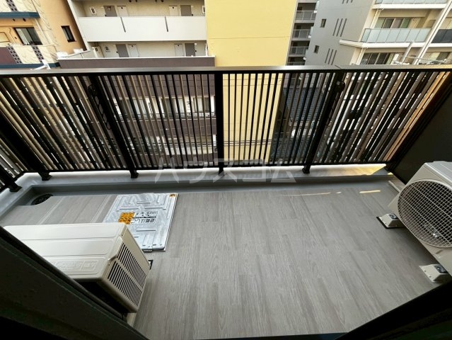 13/30 バルコニー