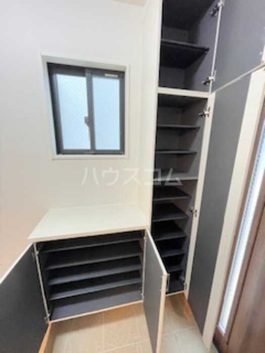 14/30 玄関