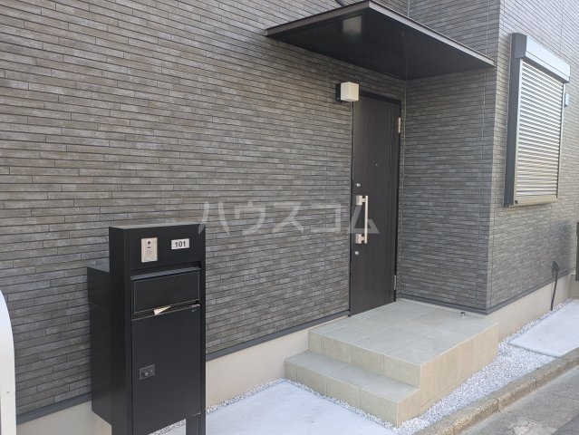 15/25 エントランス