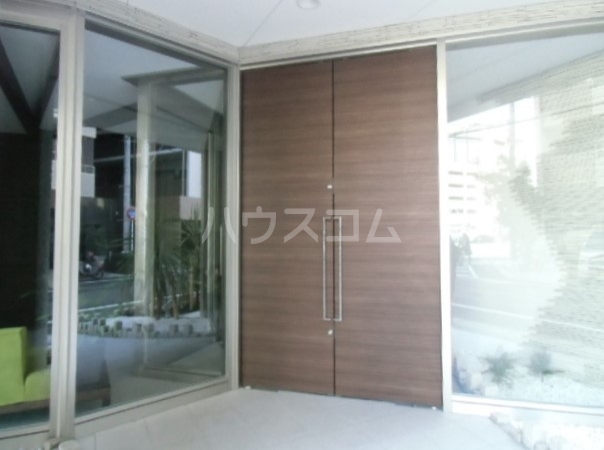 13/20 エントランス