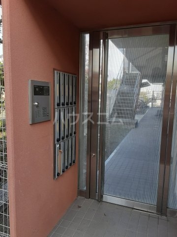 21/25 エントランス