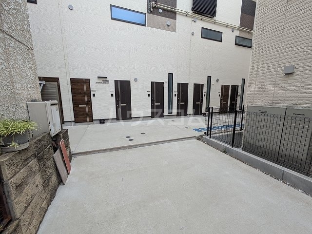 17/28 エントランス