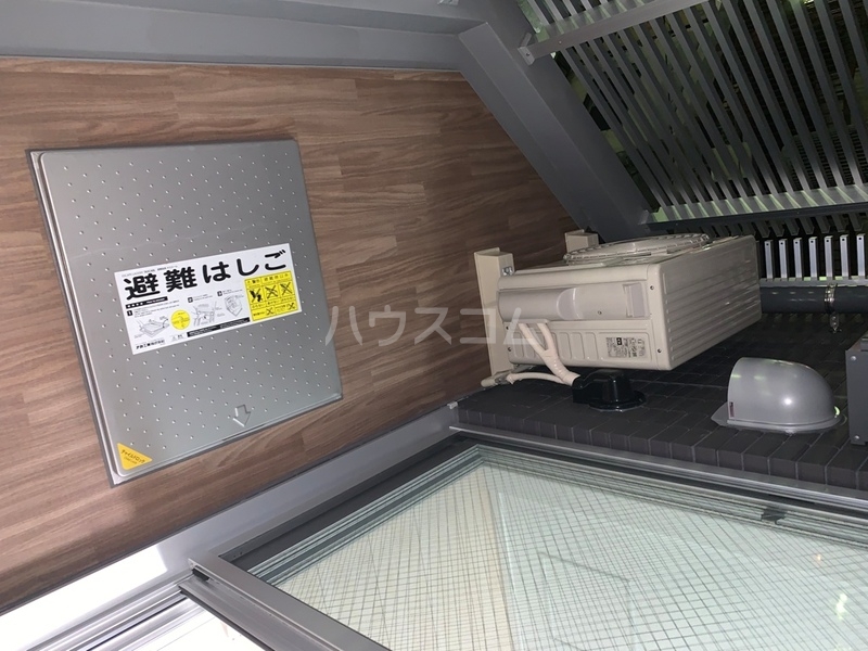 13/18 バルコニー