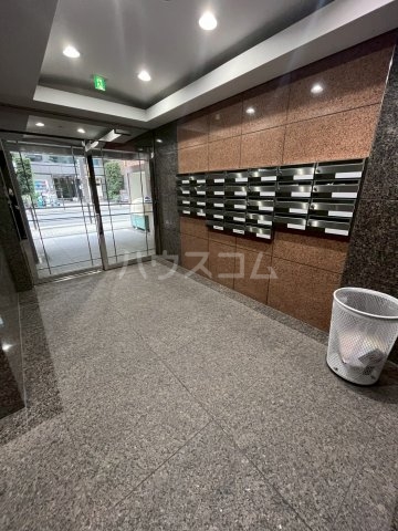 2/5 エントランス