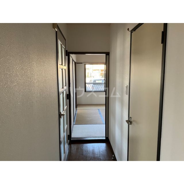 25/30 エントランス