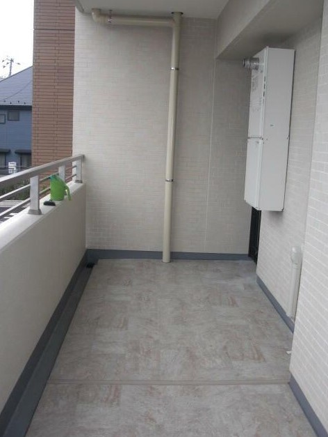 18/30 バルコニー