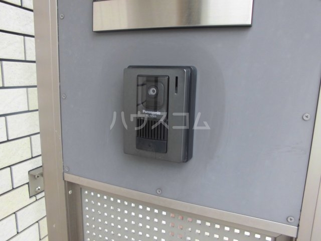 16/25 エントランス