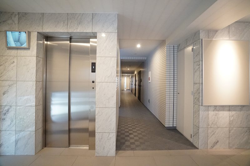 15/25 エントランス