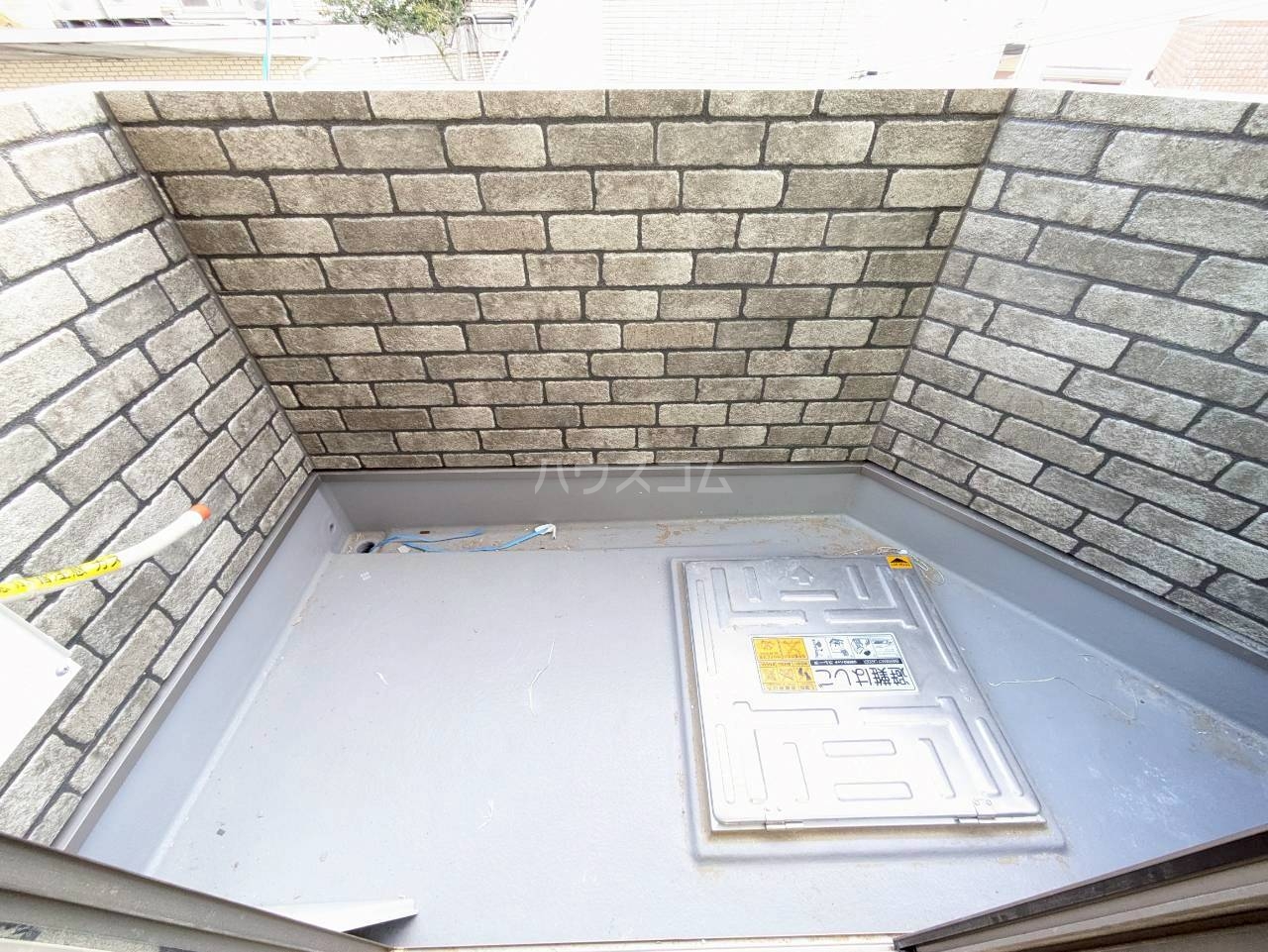 16/27 バルコニー