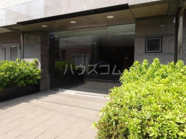 22/30 エントランス