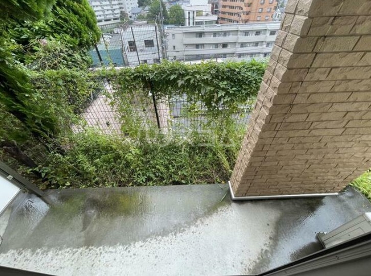 13/23 バルコニー