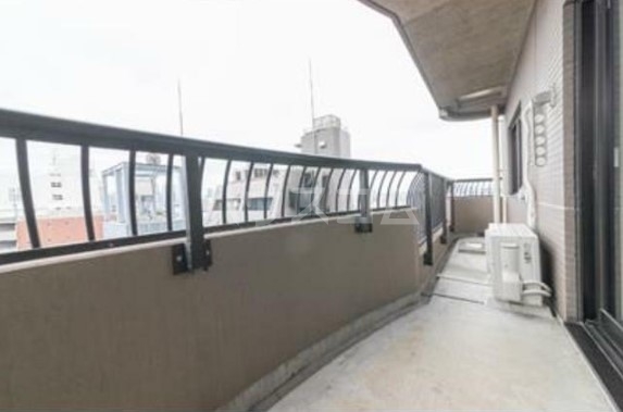 14/27 バルコニー