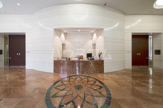 15/26 エントランス