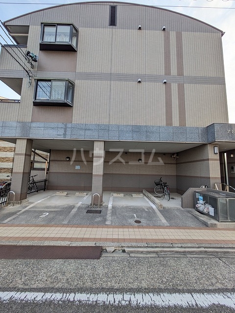 2/30 外観
