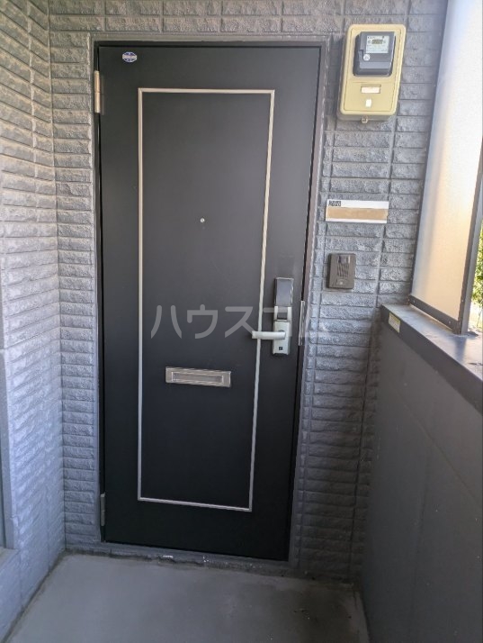 22/30 エントランス