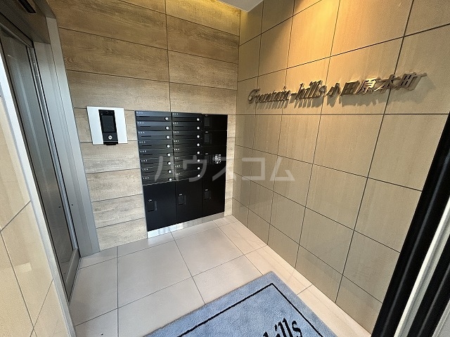 29/30 エントランス