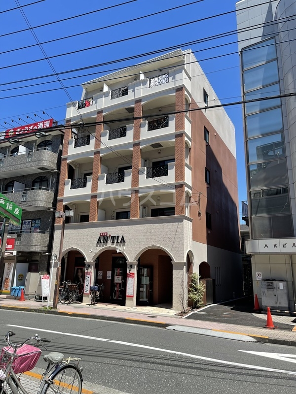 17/27 エントランス