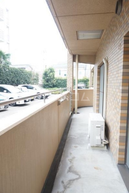 17/28 バルコニー