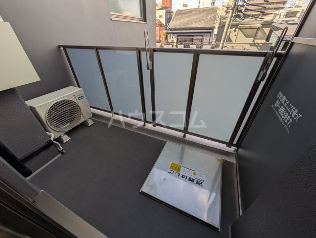 18/30 バルコニー