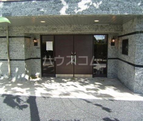 15/18 エントランス