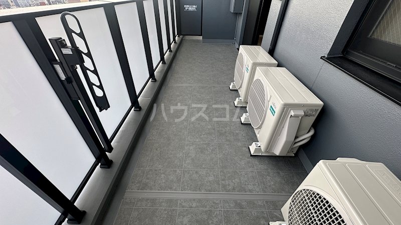 13/21 バルコニー