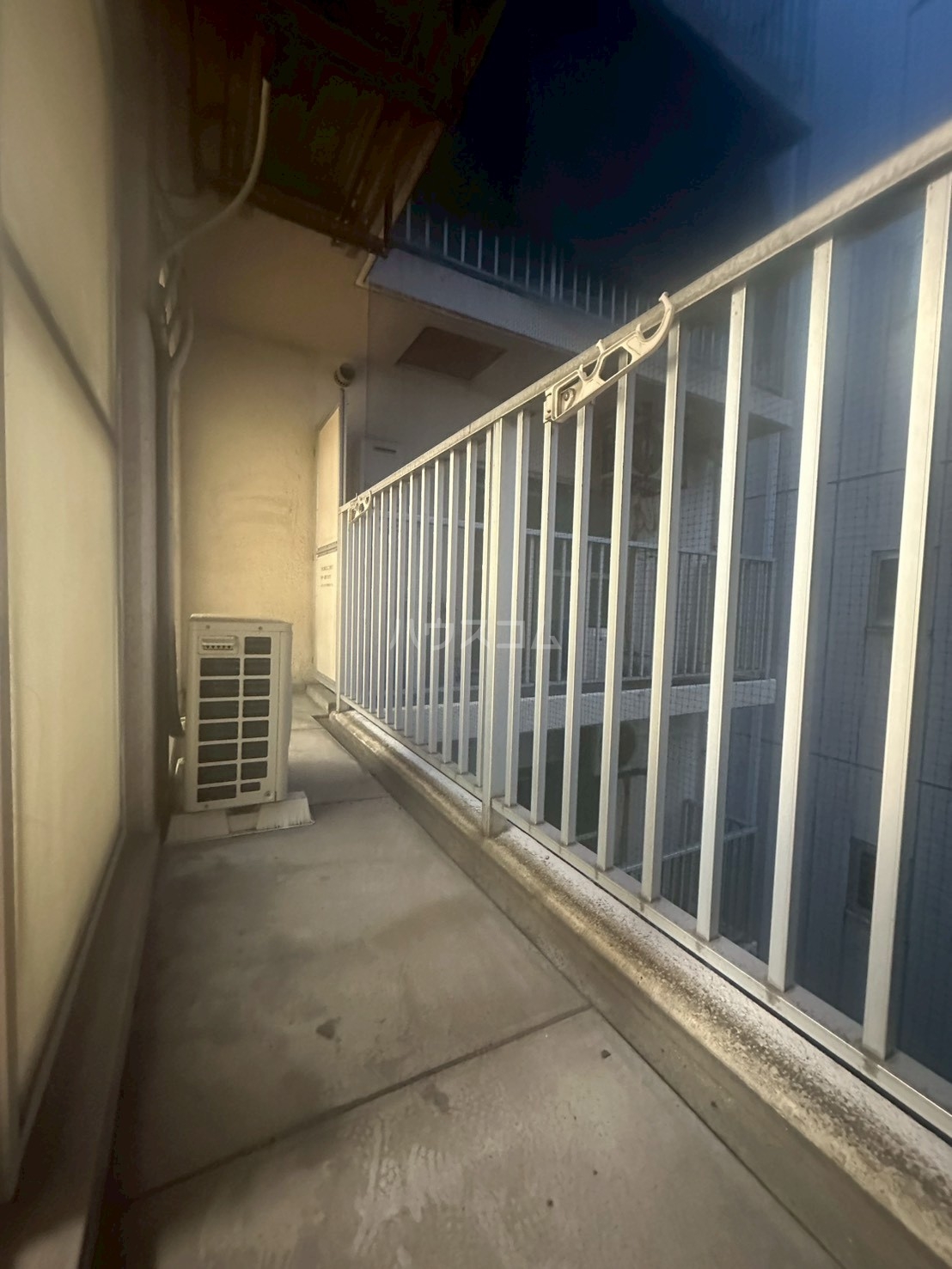 21/30 バルコニー