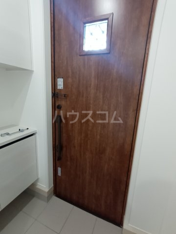 14/30 玄関