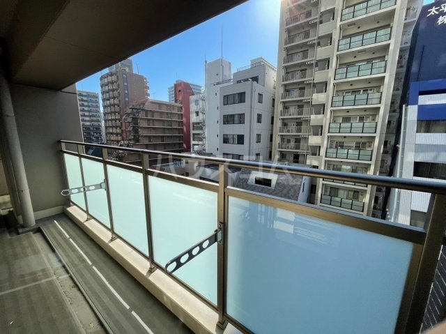 19/30 バルコニー