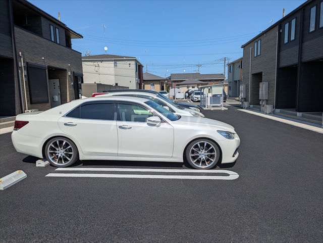 22/28 駐車場