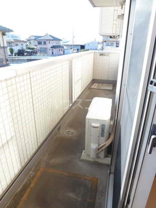 13/19 バルコニー