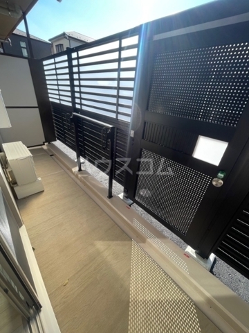 21/30 バルコニー