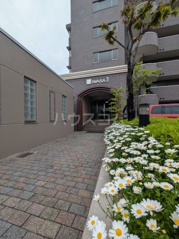 19/26 エントランス