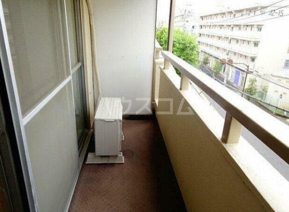 13/20 バルコニー