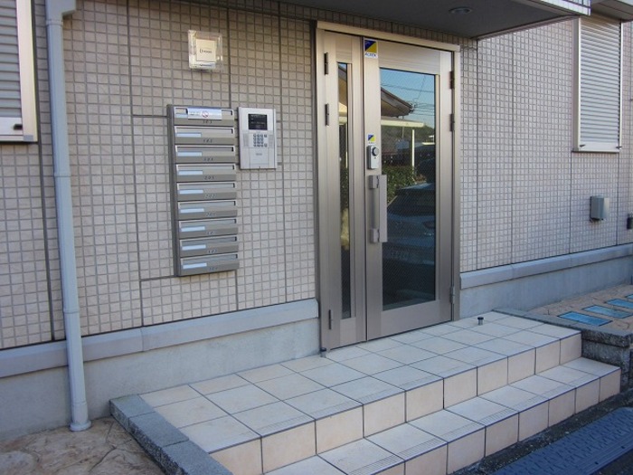 2/4 エントランス