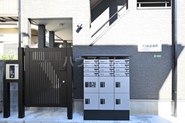 28/30 エントランス