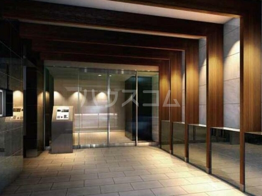 15/22 エントランス