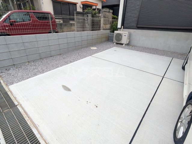 3/4 駐車場