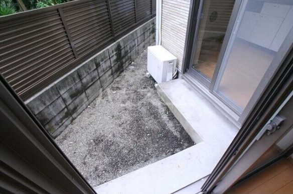 21/30 バルコニー