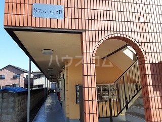 19/28 エントランス