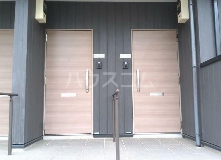 17/25 エントランス