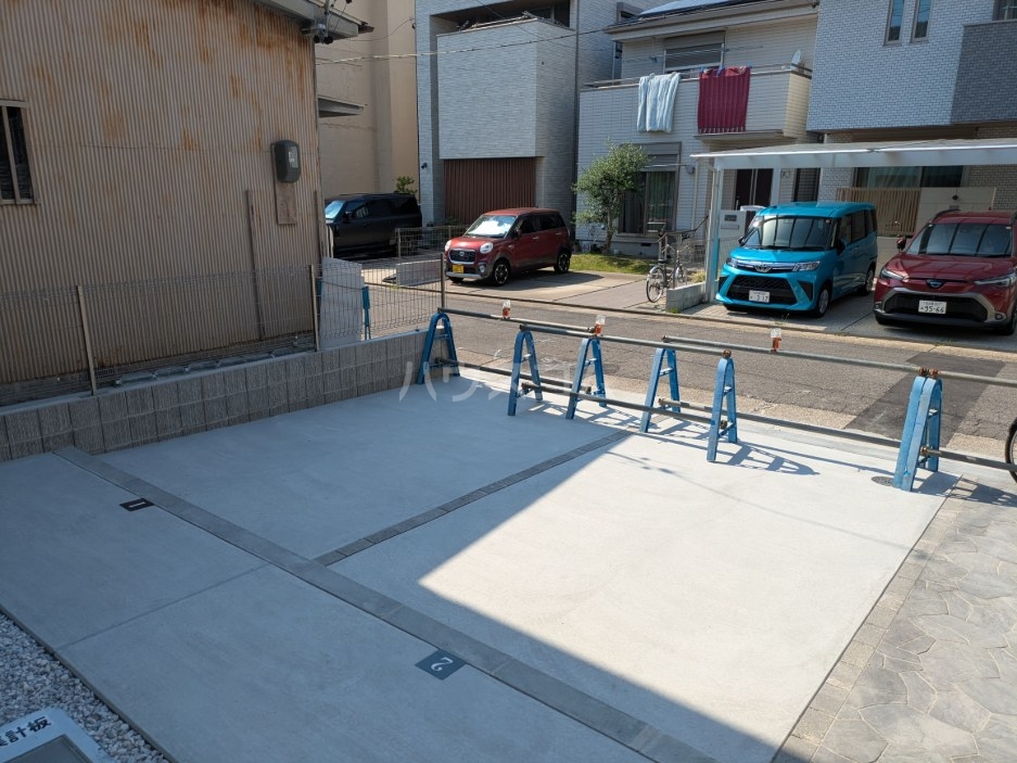 20/27 駐車場