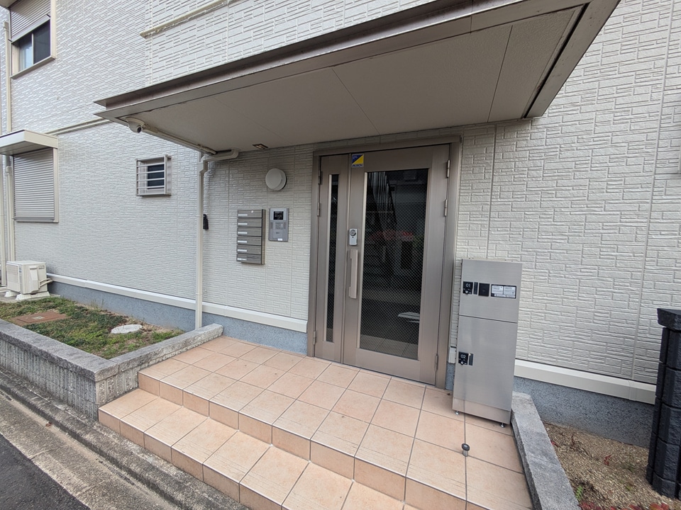 14/20 エントランス