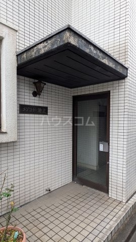 17/27 エントランス