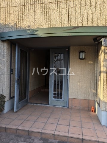 16/22 エントランス