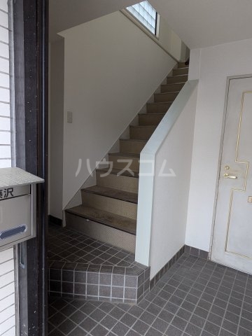 29/30 エントランス